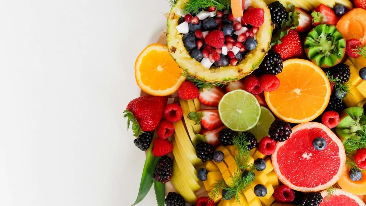 Selección de frutas utilizada en la identidad visual del sitio One Partner